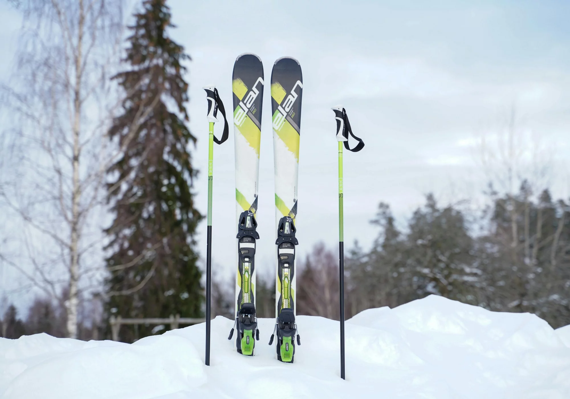 Guardaskies con seguridad y secabotas